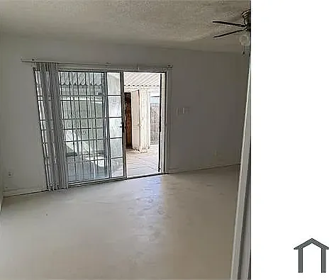 6649 N 44th Ave — Photo 3