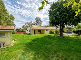 2855 Henderson Rd, Redding, CA 96002