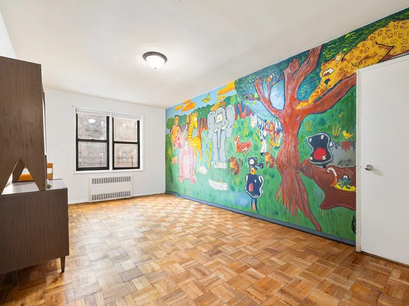 3130 Grand Concourse image 15 of 26