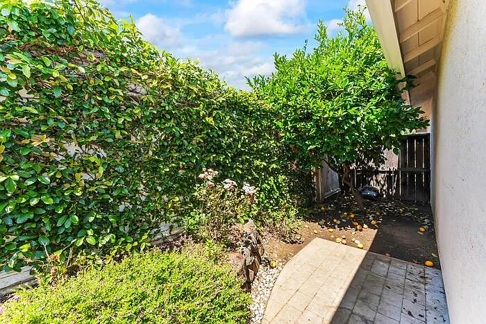 742 Langrick Ct — Photo 39