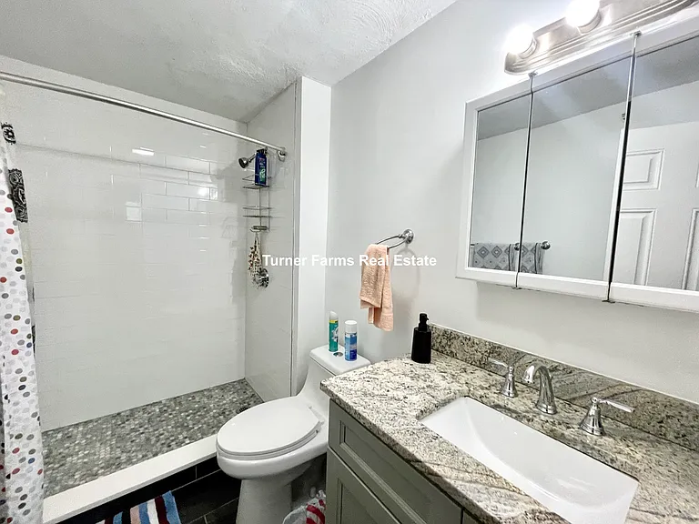 48 Derby St #1A — Photo 32