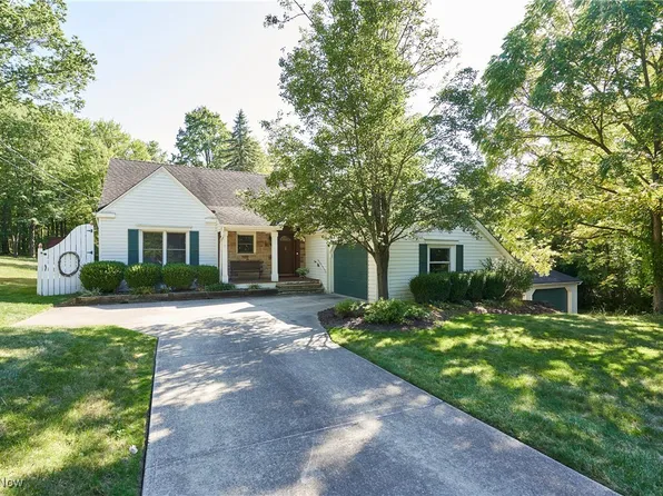 6742 Oakes Rd, Brecksville, OH 44141