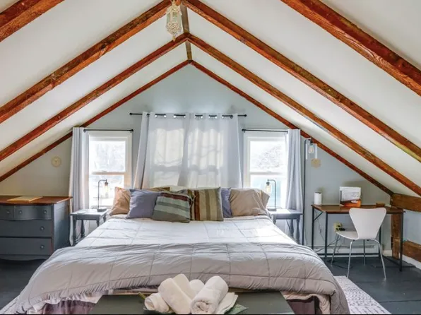 1577 Pleasant St, Lee, MA 01238