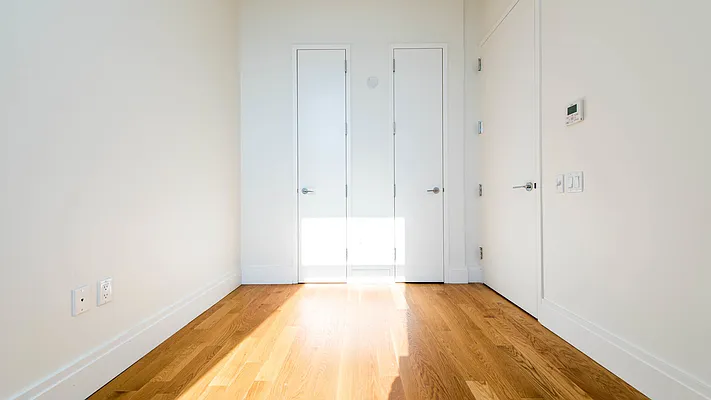 Rented by Nooklyn NYC LLC | media 38