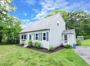 11 Winchester Ave, Bourne, MA 02532
