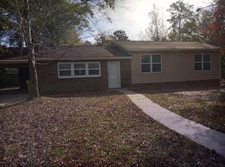 1200 Cherry Tree Dr, New Bern, NC 28562