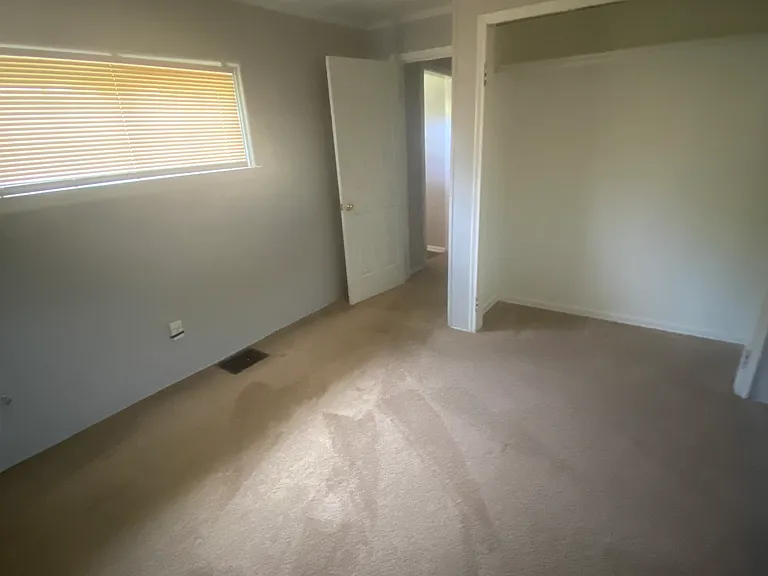 633 Foredale Ave — Photo 3