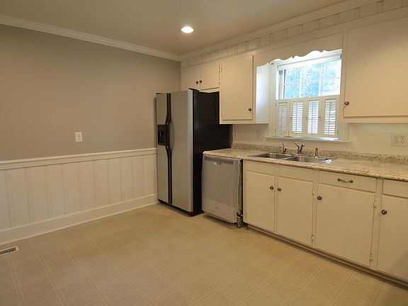 5th image of 1402 E 14th St