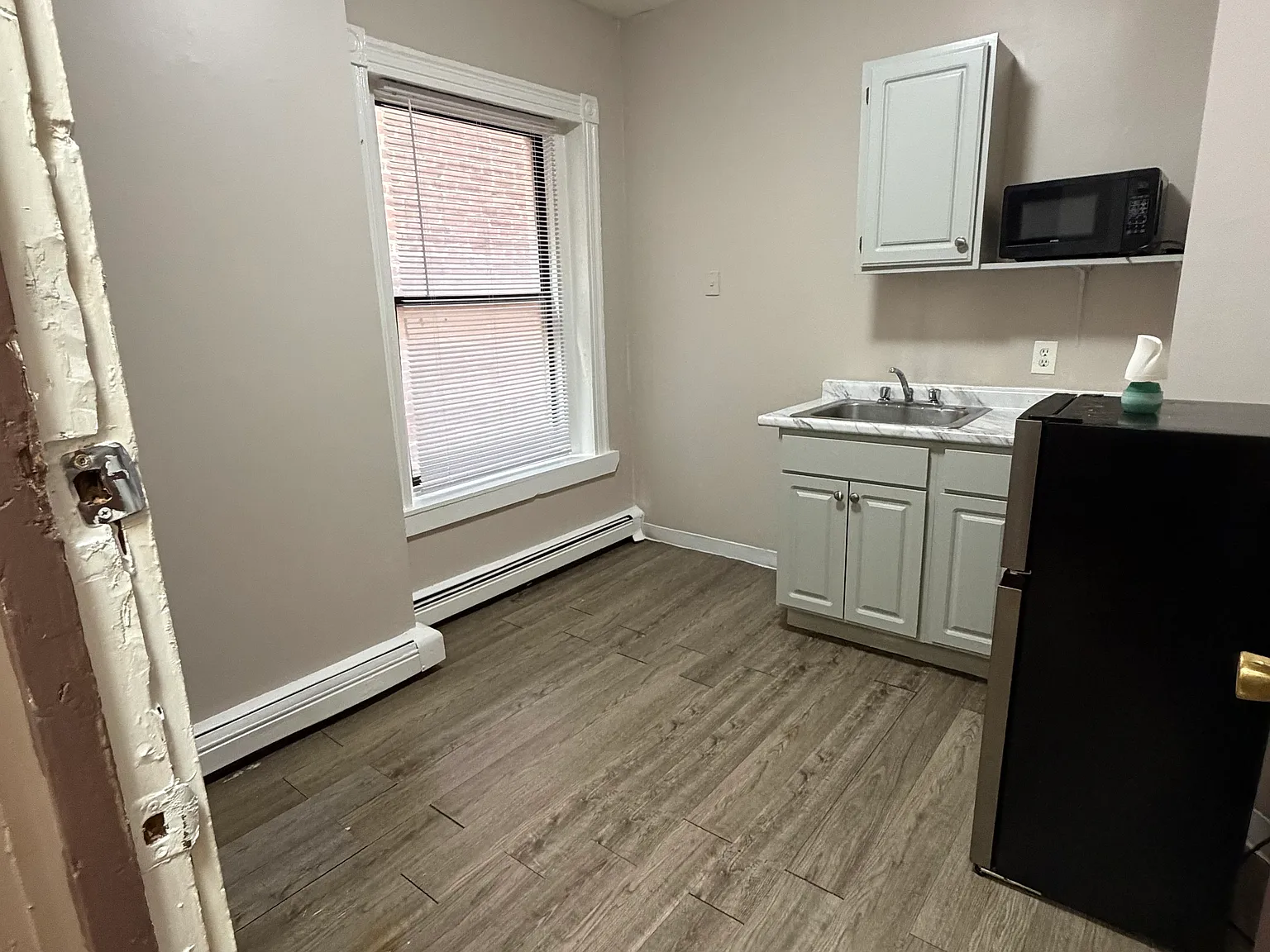 1 bed, $800 — Photo 2