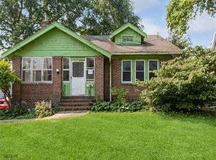 3514 Hickman Rd, Des Moines, IA 50310