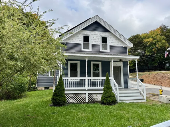 73 Cliff St, Southbridge, MA 01550