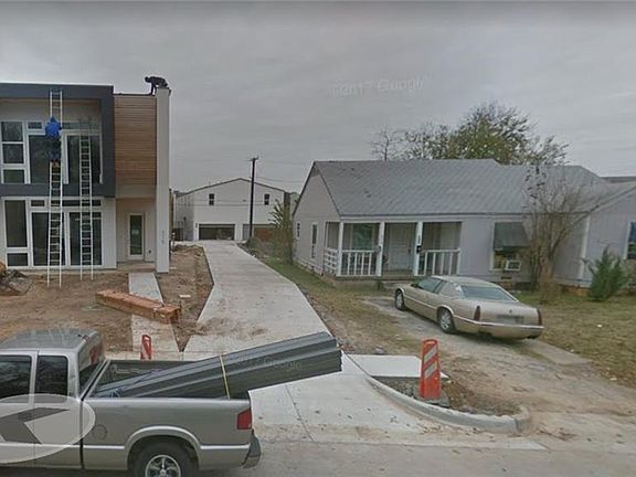 5th image of 217 Adrian Dr