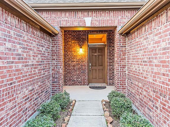 5th image of 6009 Little Grove Dr