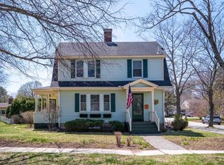 122 Thaxter Rd, Portsmouth, NH 03801