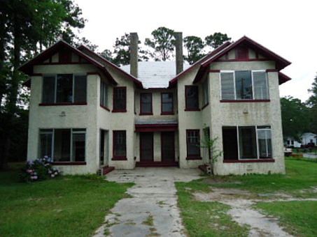 1st image of 412 Cypress St