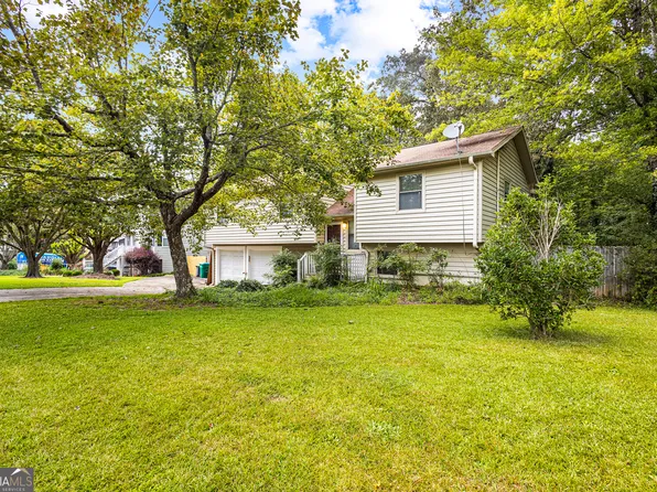 3660 Cherokee Overlook Dr, Canton, GA 30115