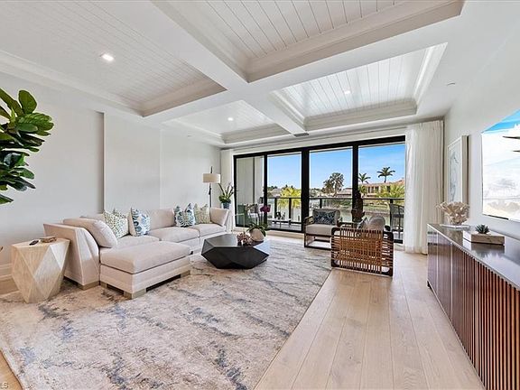 2nd image of 1820 Gulf Shore BLVD N #203