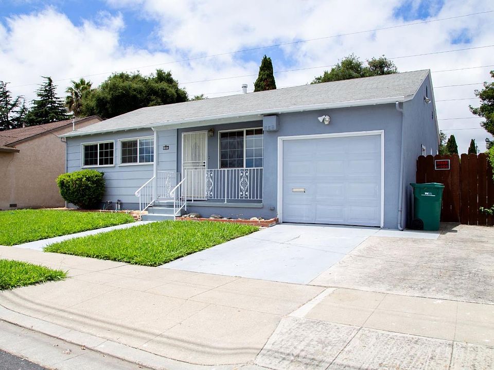 1st image of 26189 Regal Ave