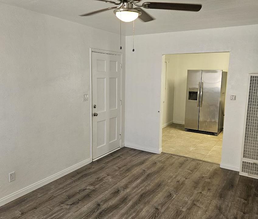 2nd image of 4542 32nd St