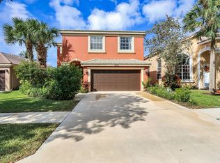 1206 Oakwater Dr, Royal Palm Beach, FL 33411