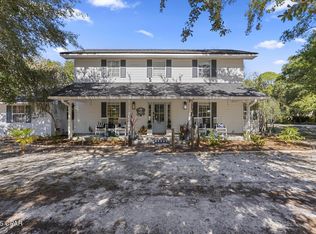 902 NW Avenue D, Carrabelle, FL 32322