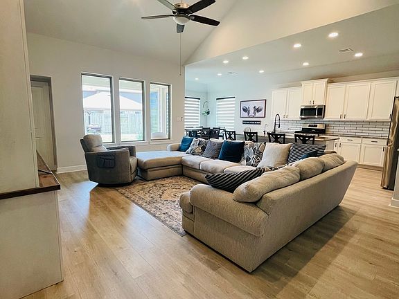 5th image of 13424 Diamond Reef Ln