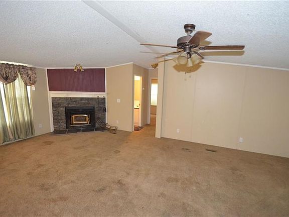3rd image of 1535 Johns Ln