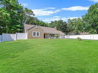 19 Marwood Pl, Stony Brook, NY 11790