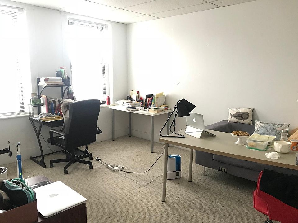 2nd image of 407 Huntington Ave APT 2