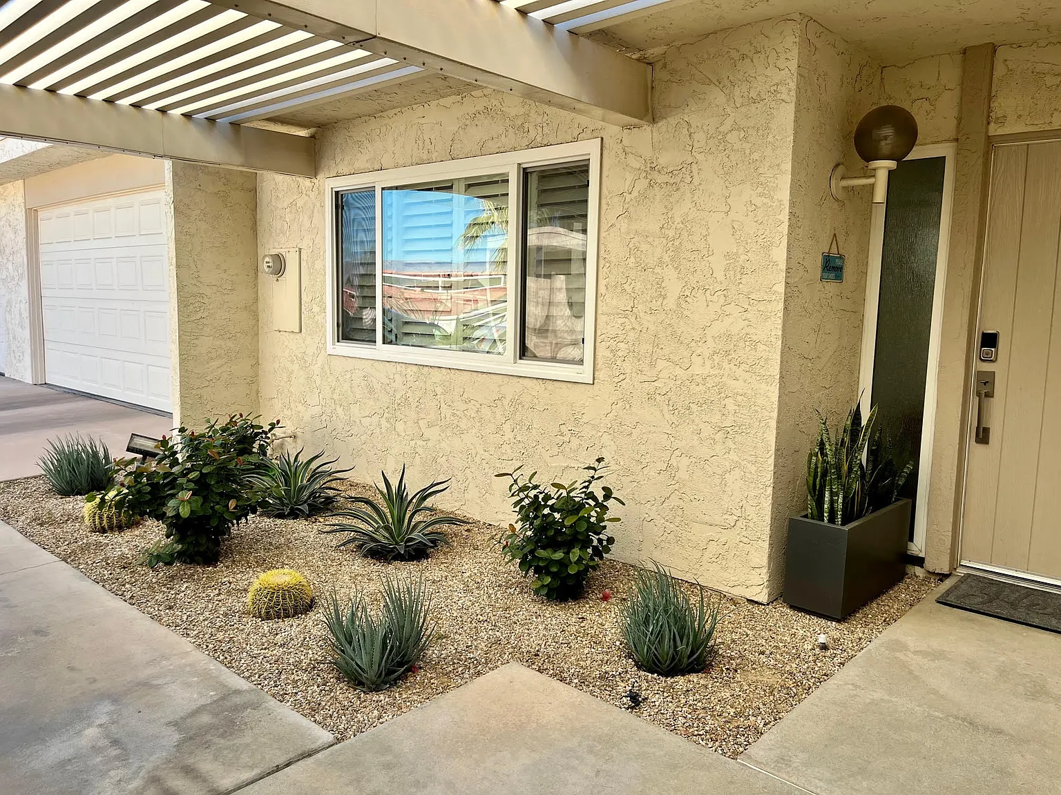 2 bed, 1350 sqft, $5,500 — Photo 2