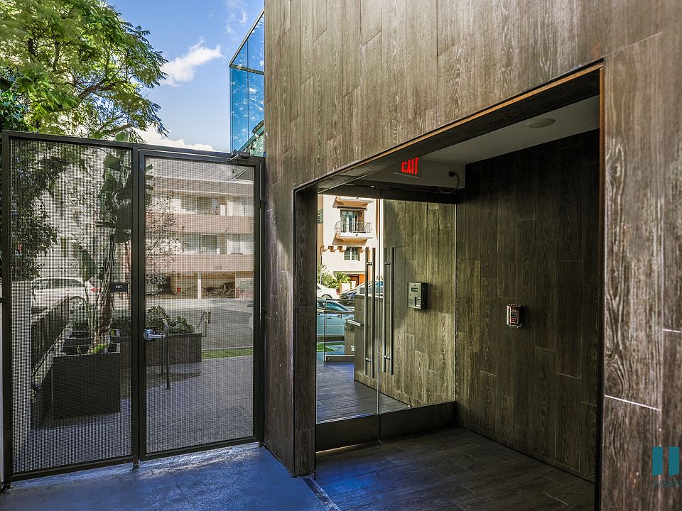 Lobby Entrance