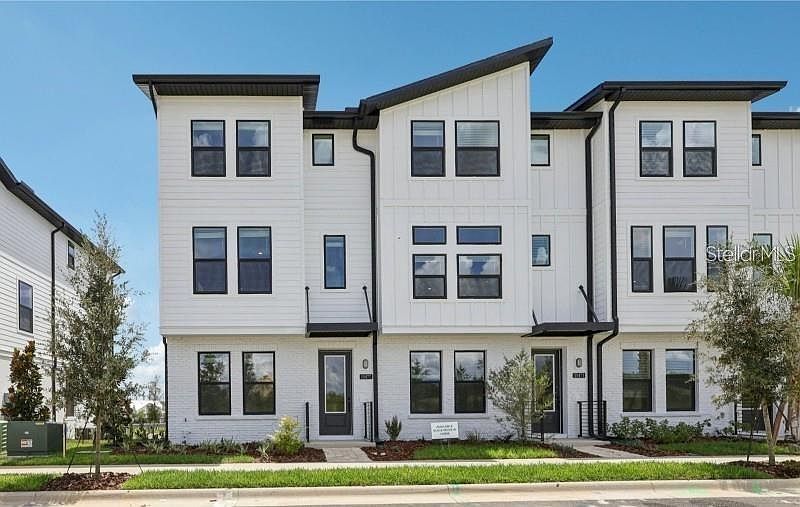 1st image of 15477 HAMLIN PARK DRIVE