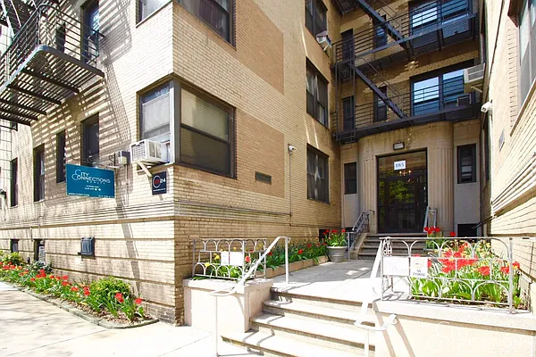 Rented by City Connections Realty | media 19