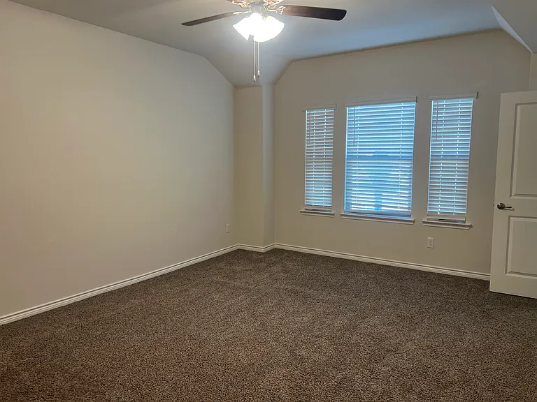 2037 Buffalo Hill Dr — Photo 8