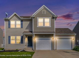15145 Nottingham Fields Pkwy, Lansing, MI 48906