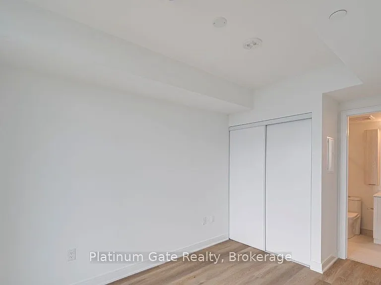 86 Dundas St E #1301 — Photo 12