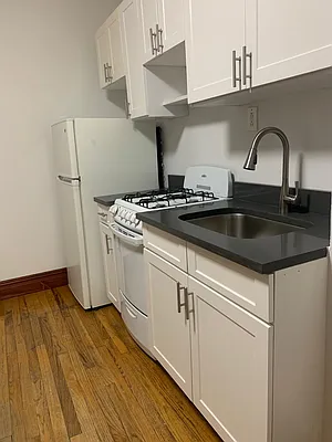 Rented by International Property Services LLC | media 1