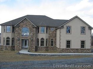 8297 Holbens Valley Rd, New Tripoli, PA 18066