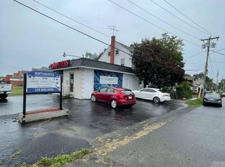1716 State St, Schenectady, NY 12304