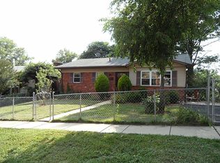 15 Maxim Ln, Rockville, MD 20852