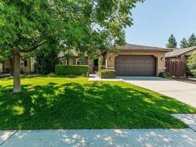 5865 W Ashcroft Ave, Fresno, CA, 93722