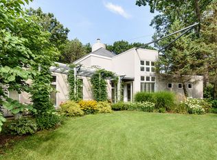 8804 Shenandoah Ln, Burr Ridge, IL 60527