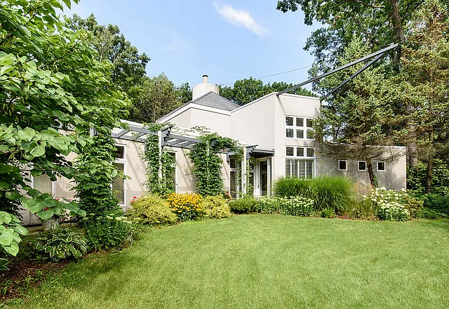 8804 Shenandoah Ln photo 1