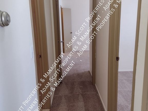 5th image of 1325 Southwestern Dr #4
