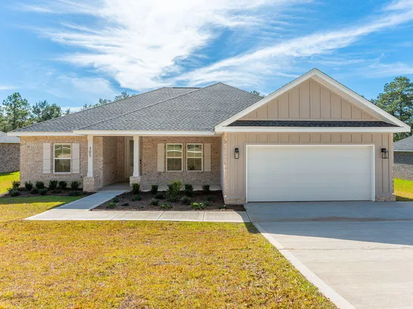 305 Shoal River Dr, Crestview, FL 32539