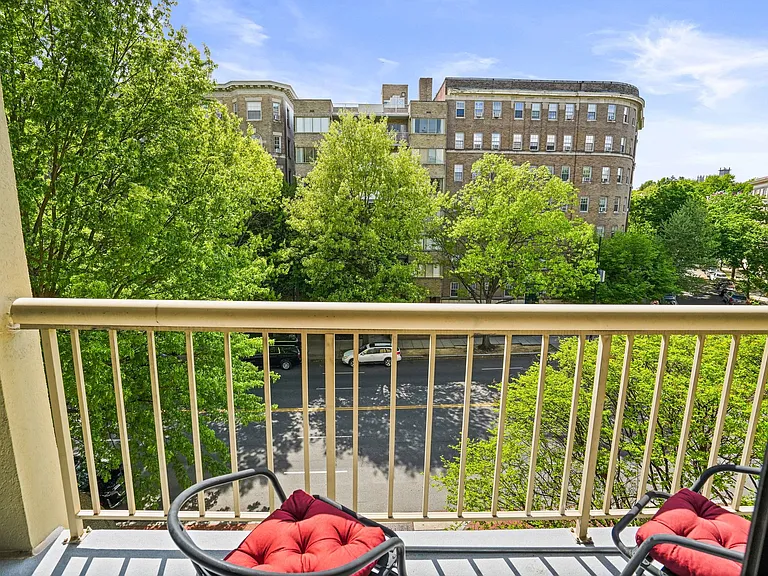 2725 Connecticut Ave NW #507 — Photo 18