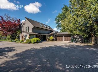 1187 Bradner Rd, Abbotsford, BC V4X1H8