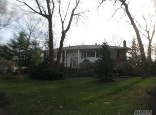 4 Dalton Ln, East Northport, NY 11731