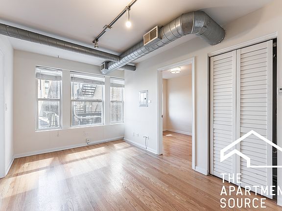 2nd image of 2520.5 W Leland Ave #5