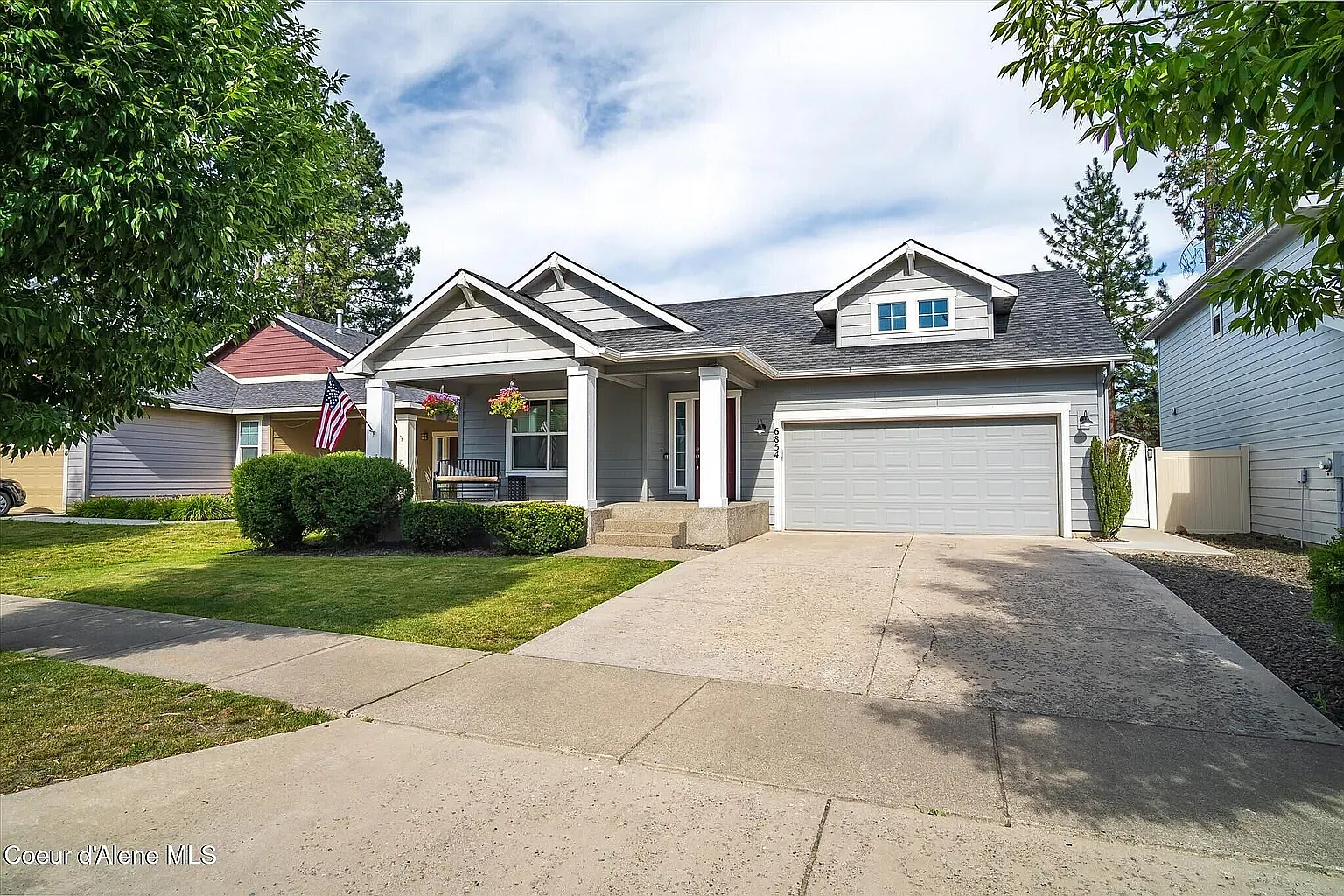 5 bed, 3696 sqft, $4,800 — Photo 2